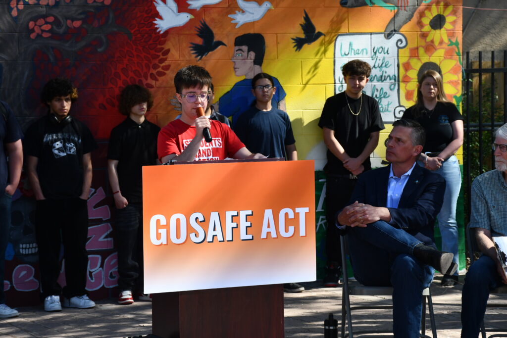 Bo, a Students Demand Action volunteer from Albuquerque, New Mexico speaking at an event.